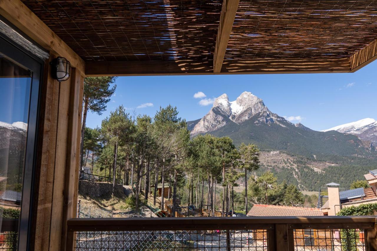 Bungalows Del Camping Pedraforca Saldés Exteriör bild