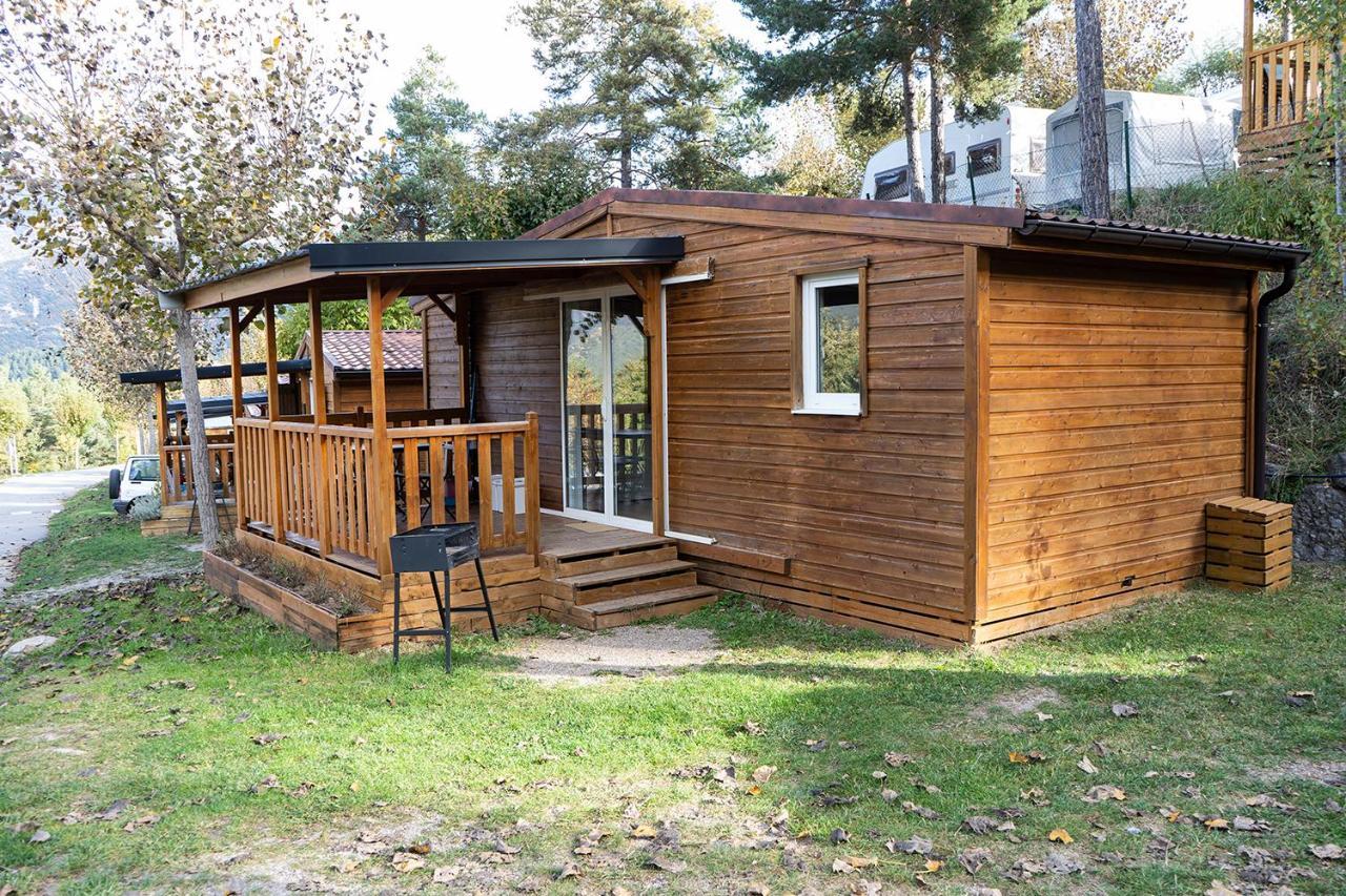 Bungalows Del Camping Pedraforca Saldés Exteriör bild