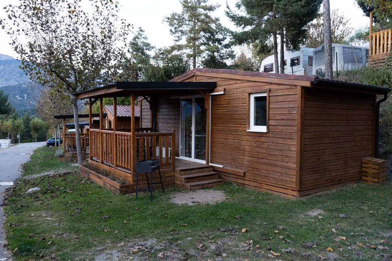 Bungalows Del Camping Pedraforca Saldés Exteriör bild