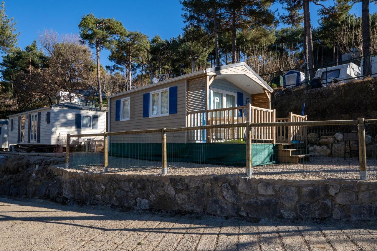 Bungalows Del Camping Pedraforca Saldés Exteriör bild