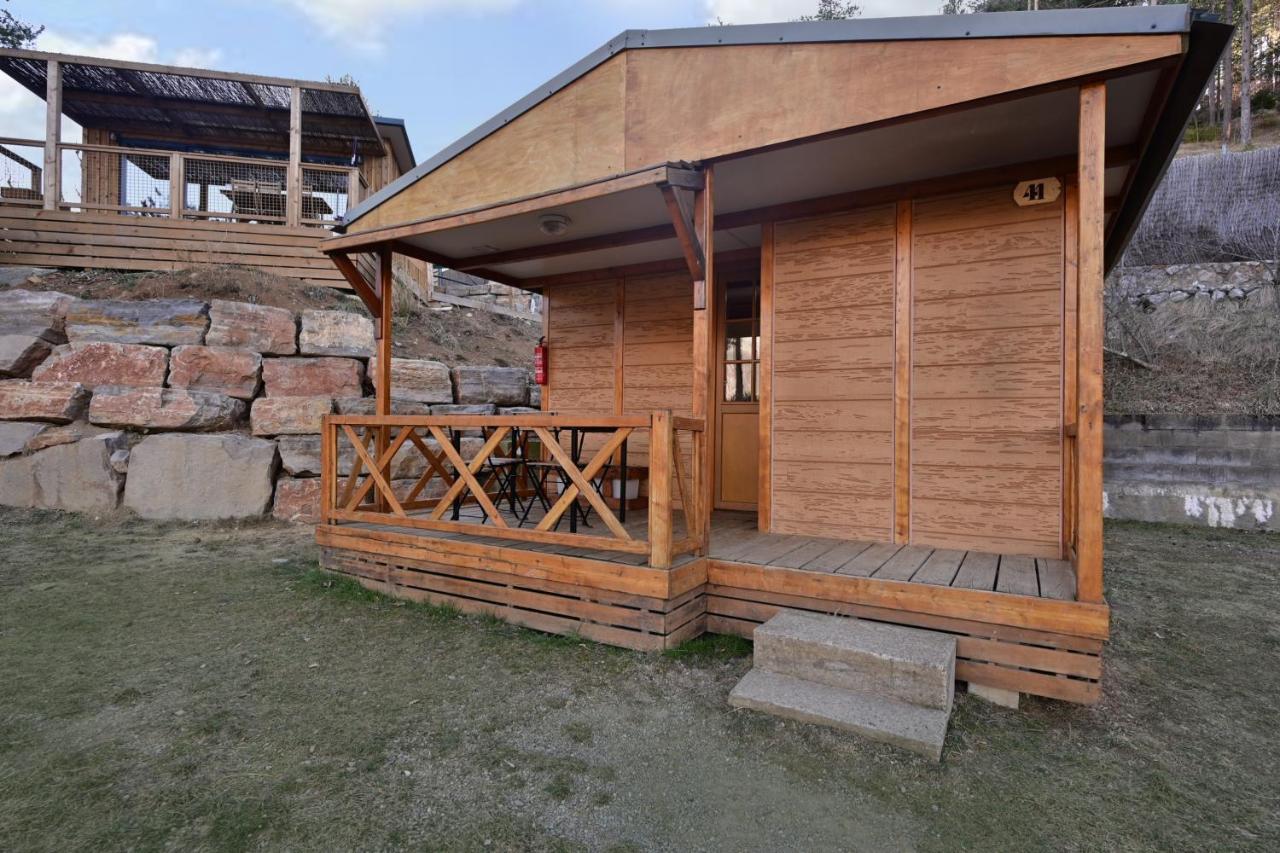 Bungalows Del Camping Pedraforca Saldés Exteriör bild